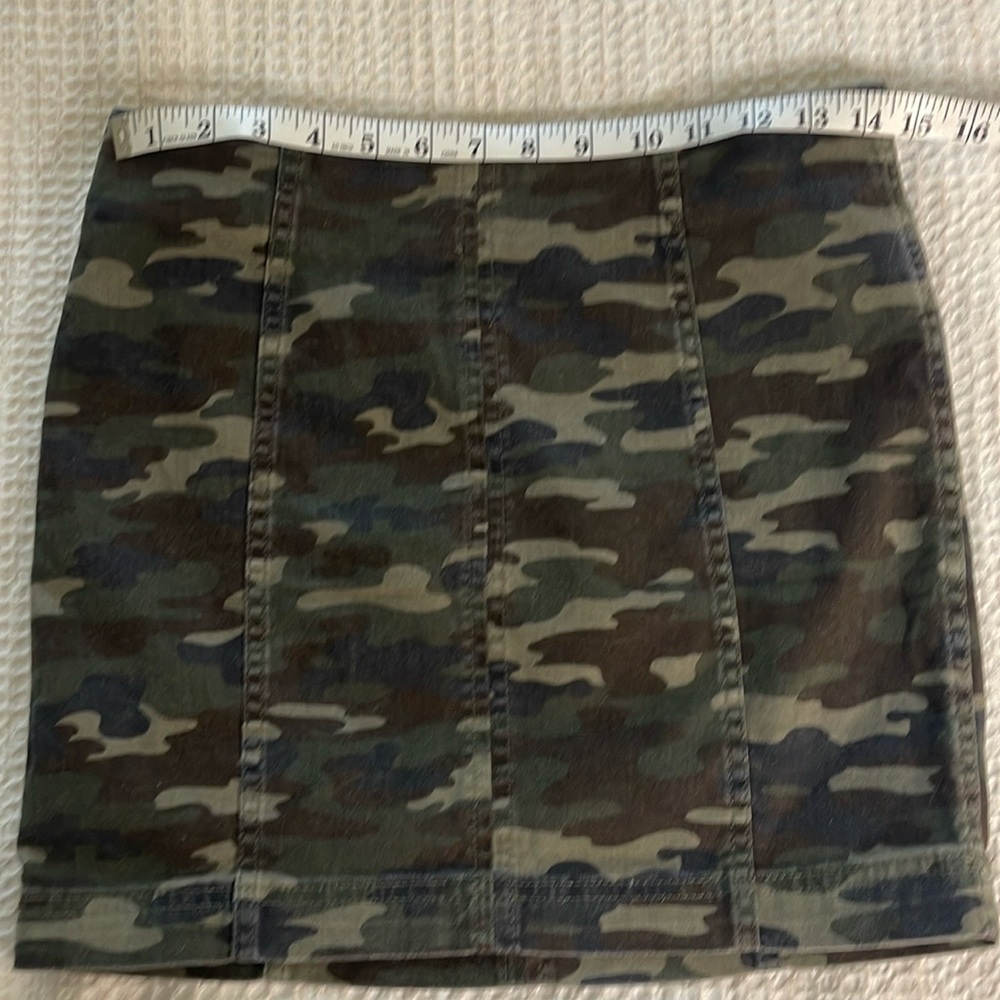 Free People Camo Skirt Size 4 - Picture 4 of 7